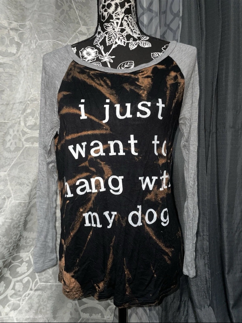 Triumph Black & Gray 'I Just Want to Hang with My Dog' Raglan Tee size small